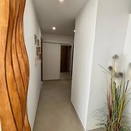 Apartment Proche Plages Et Parcs Attractions Fréjus