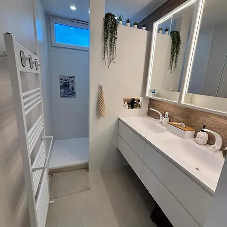 Neuf Apartment Frejus